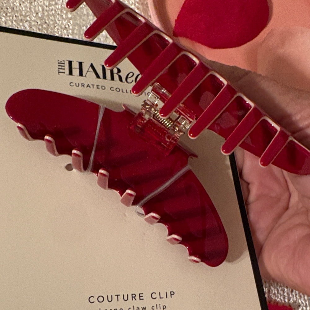 Red Couture Hair Clip - Picture 2 of 4